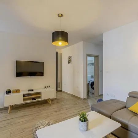 House Casa Maja 布罗托尼贾